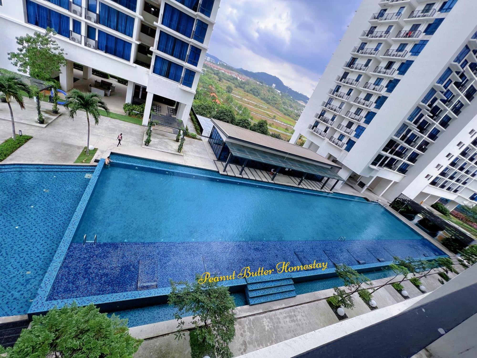 Peanut Butter Homestay #Trefoil Setia City Сетия-Алам Экстерьер фото